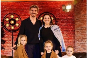 同一天生日！格列兹曼三个孩子迎来生日，马竞社媒送上祝福