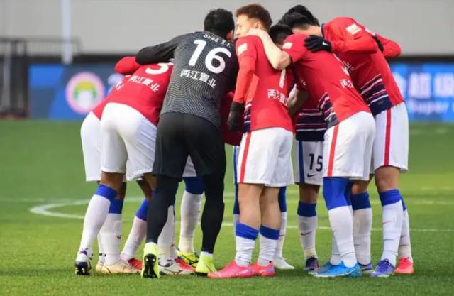 百家乐APP-足协临时增设转会窗 解决重庆球员再就业问题